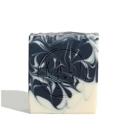 Aktivt kol & lera Tvål